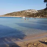Glaros Lipsi
