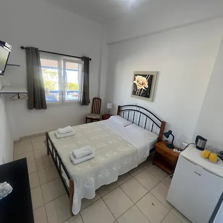 Glaros Aparthotel Lipsi