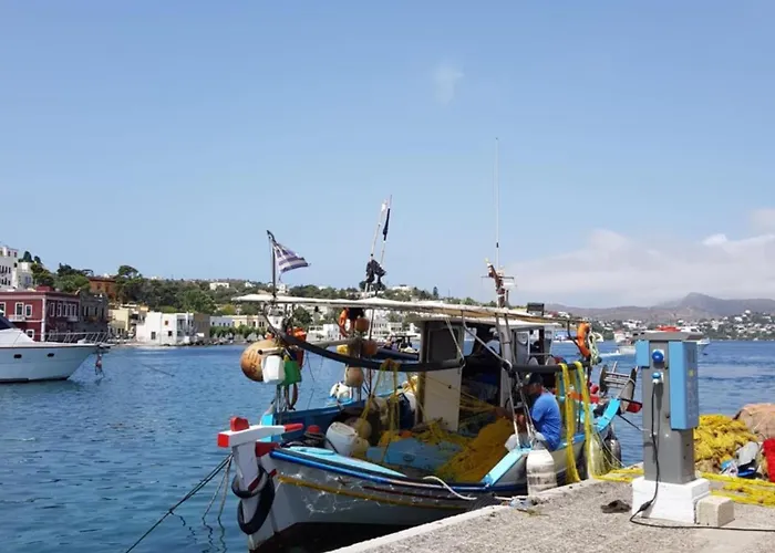 Glaros 3* ليبسوي