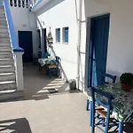 Glaros Lejlighedshotel