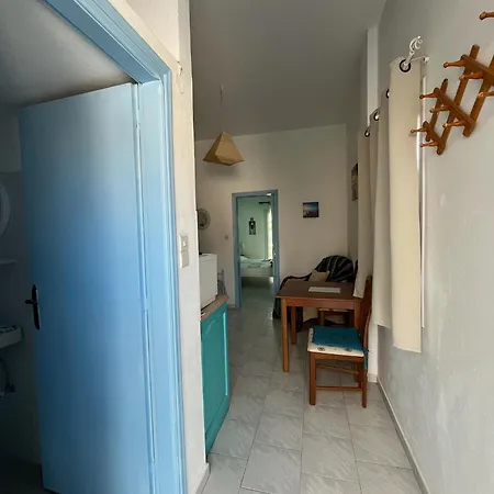 Glaros Aparthotel